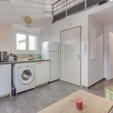 Apartment Duplex Moderne A *